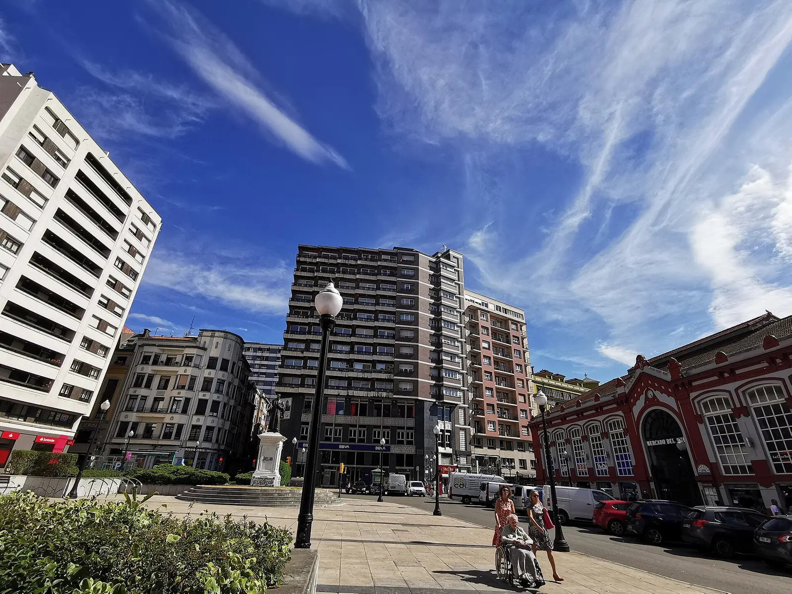Monuments and sculptures in Gijón