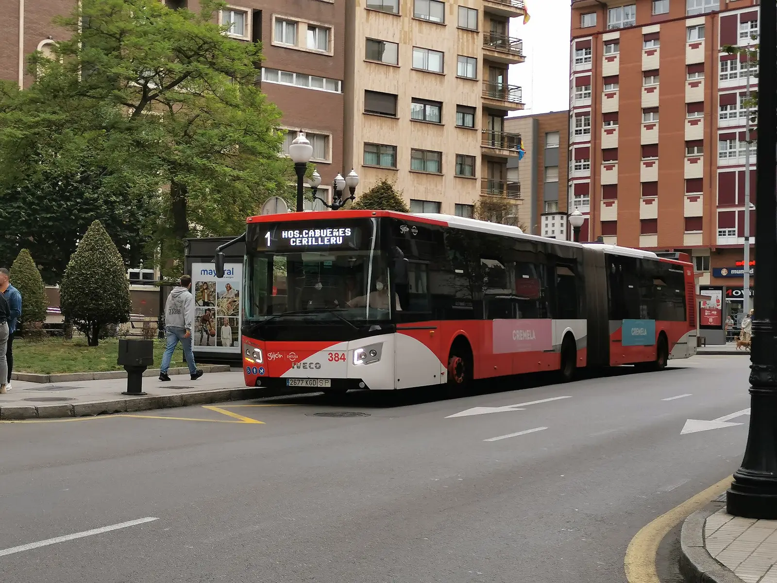 Getting around Gijón: city buses, bikes, taxis and walking