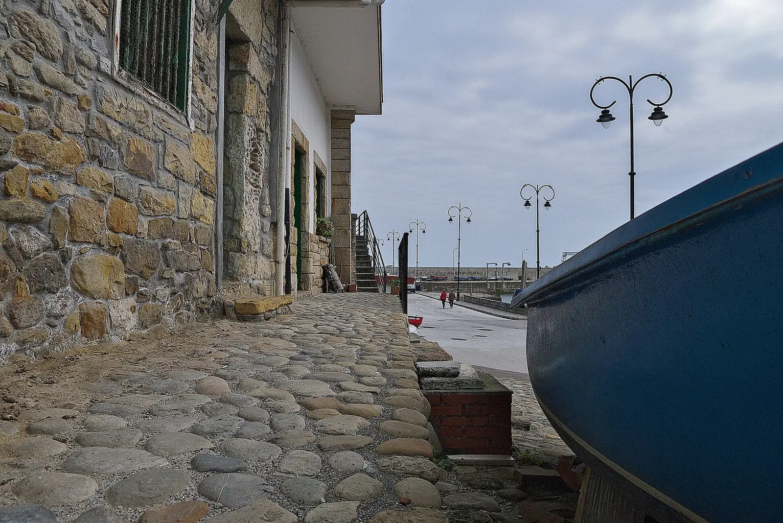 Villaviciosa y Tazones desde Gijón: sidra, ría y prerrománico